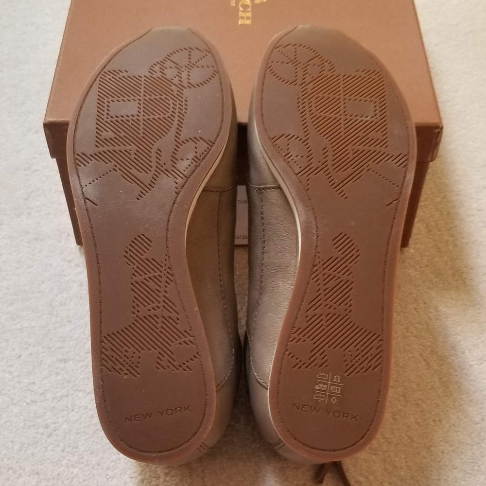 Coach Raeann Soft Vintage Leather Sneakers - Sz 5 - Picture 6 of 9